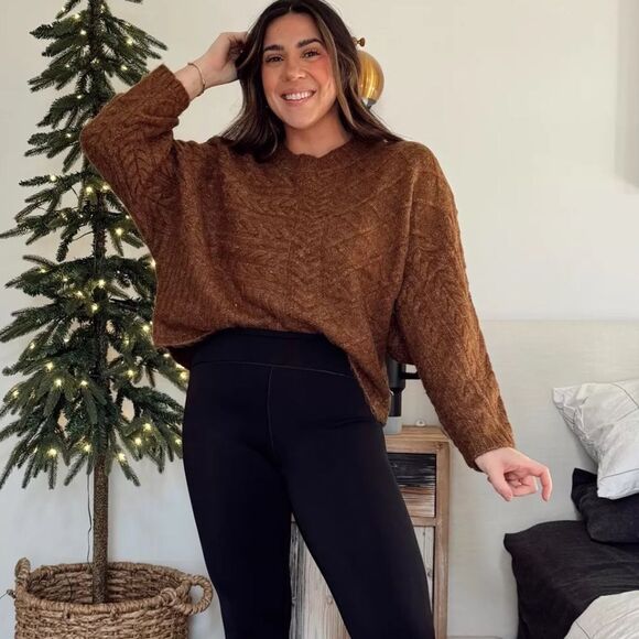 Abercrombie & Fitch Cable Crew Dolman‎ Sweater Tan/Grey S/M Nwt - Picture 2 of 6